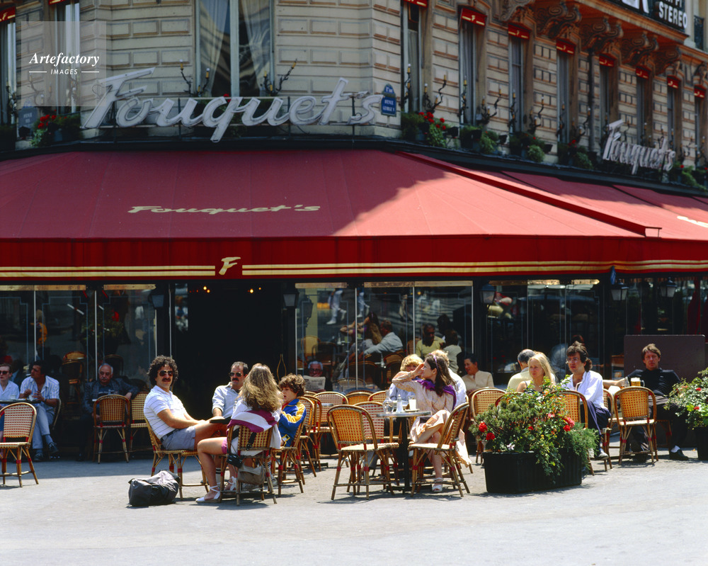 シャンゼリゼ通り シャンゼリゼ大通り カフェ
