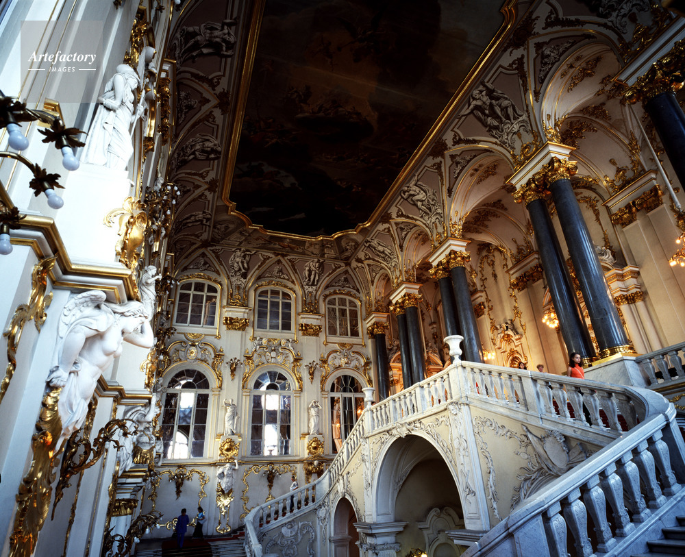 エルミタージュ美術館 大使の階段 世界遺産