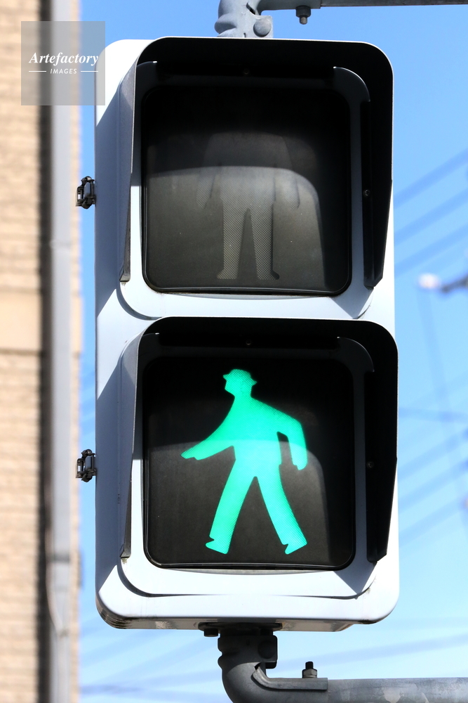 古い歩行者用信号機