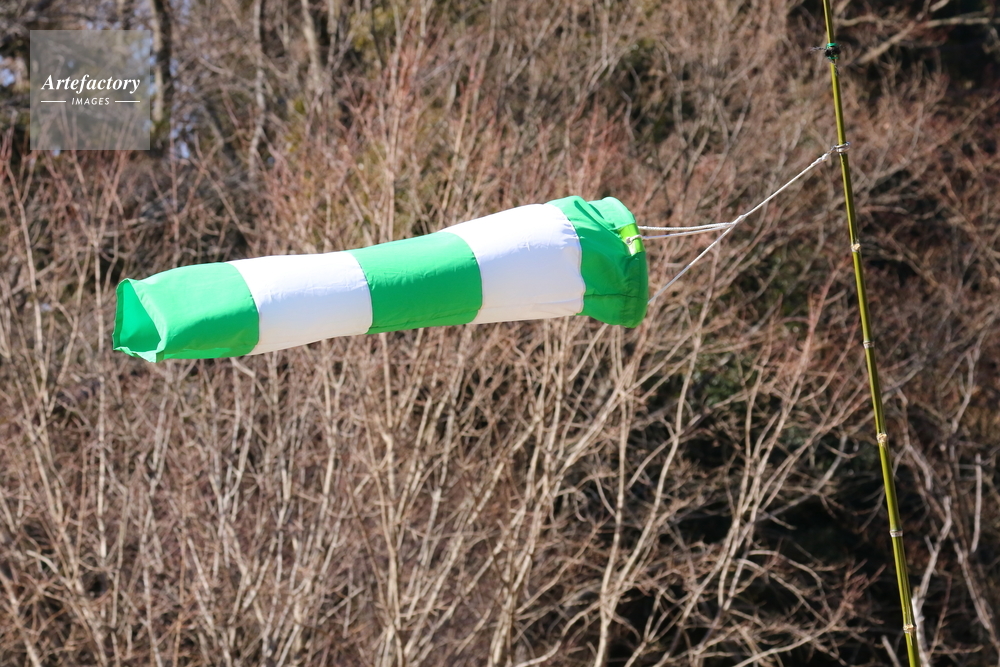 強風の吹き流し