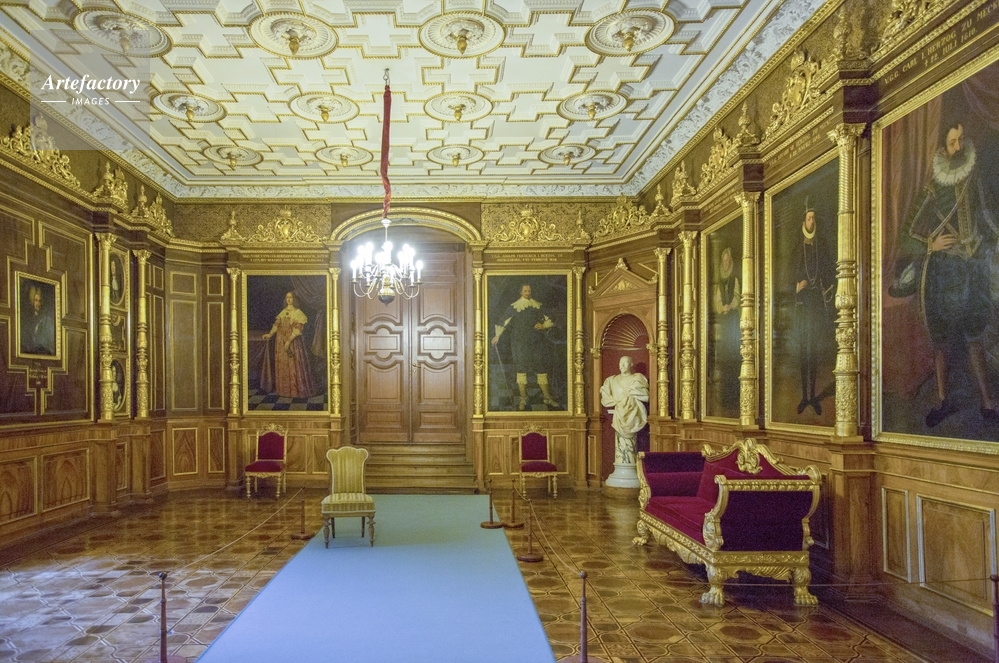 シュヴェリーンの城内部に飾られた歴代肖像画