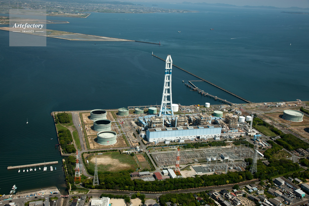中部電力武豊火力発電所と衣浦港 中部電力武豊火力発電所と衣浦港