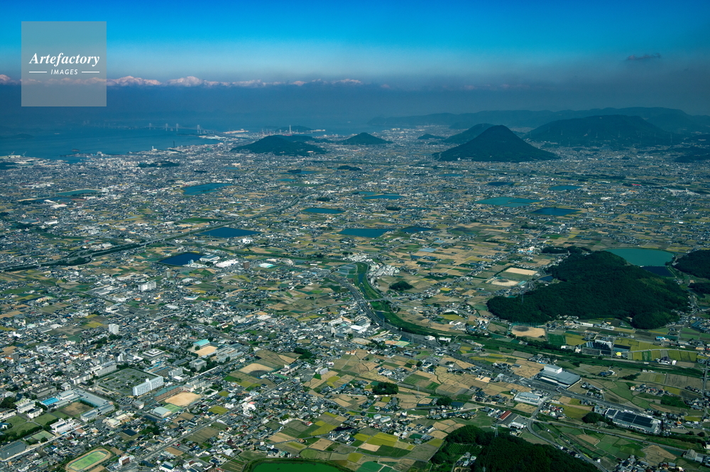 讃岐平野より飯野山 讃岐富士 方面