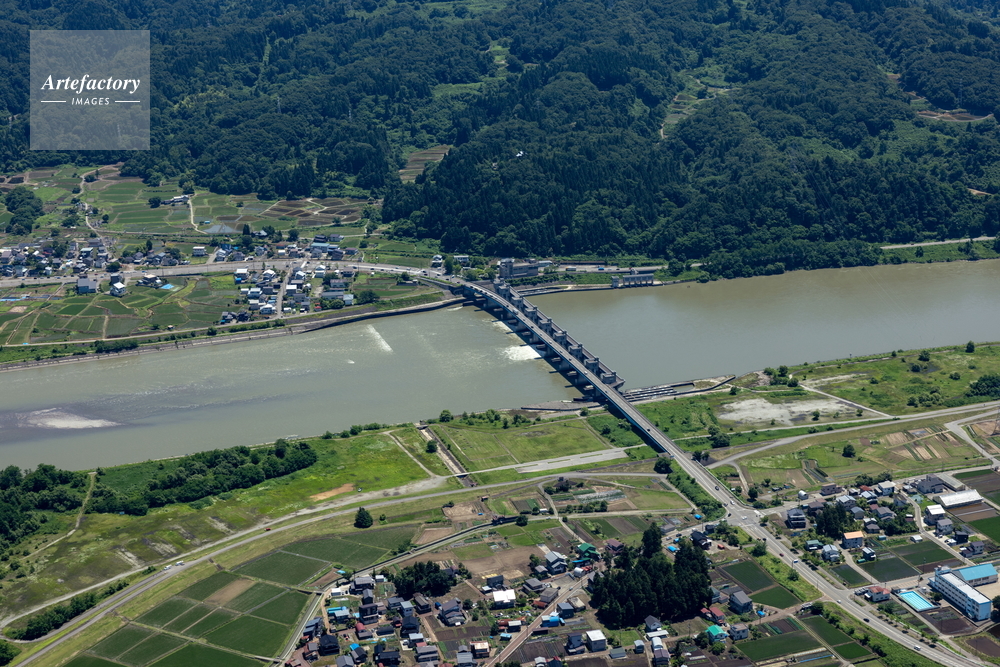 越の大橋(信濃川)周辺