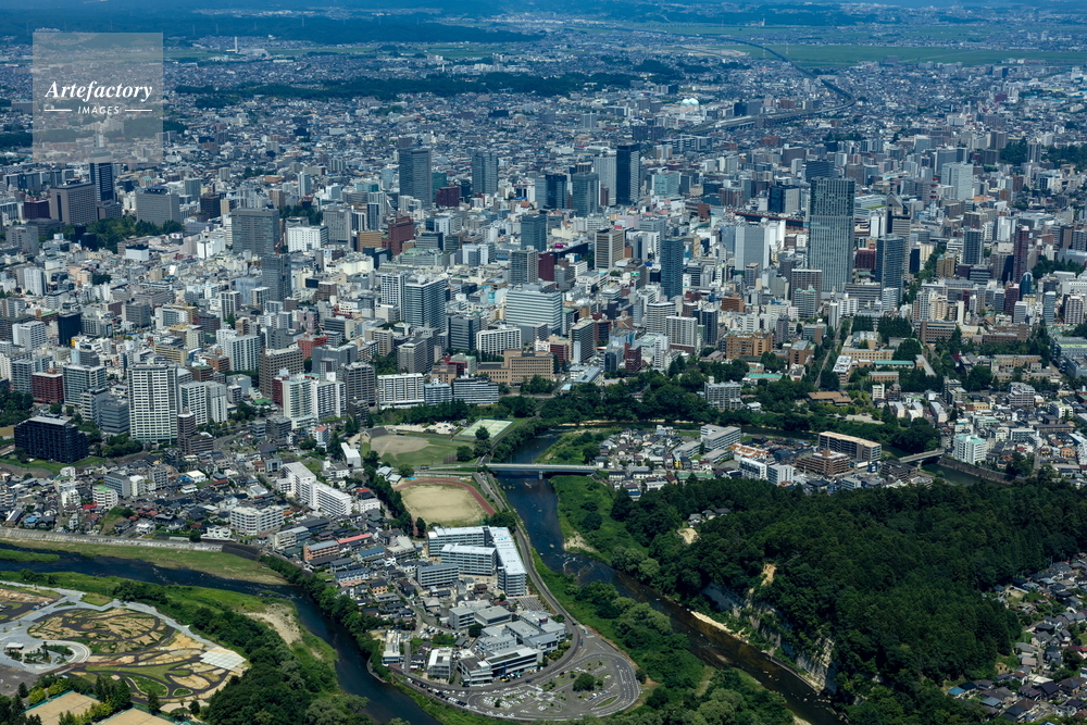 モノクロ都市風景 「仙台」A3 写真作品 妄想MAP「（仮称）仙台市青葉区中央4丁目計画新築工事」 - YouTube