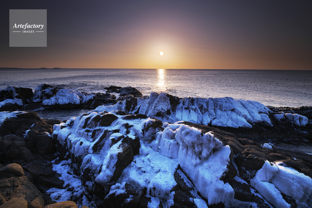 花咲岬のしぶき氷と太平洋の日の出