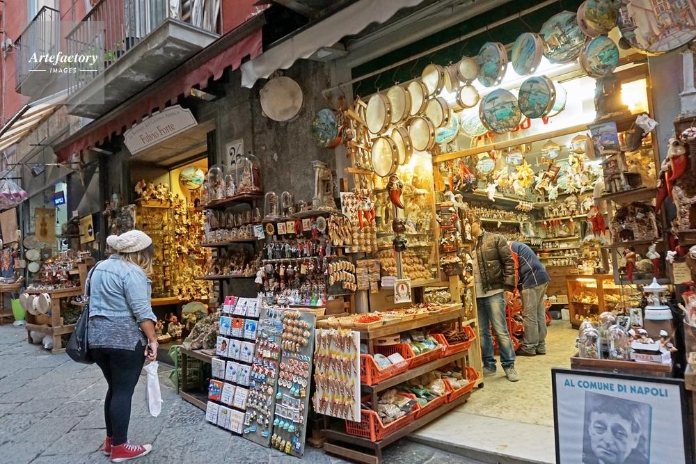 スカッパナポリ 伝統工芸のプレセーピオを売る店 スカッパナポリ 伝統工芸のプレセーピオを売る店