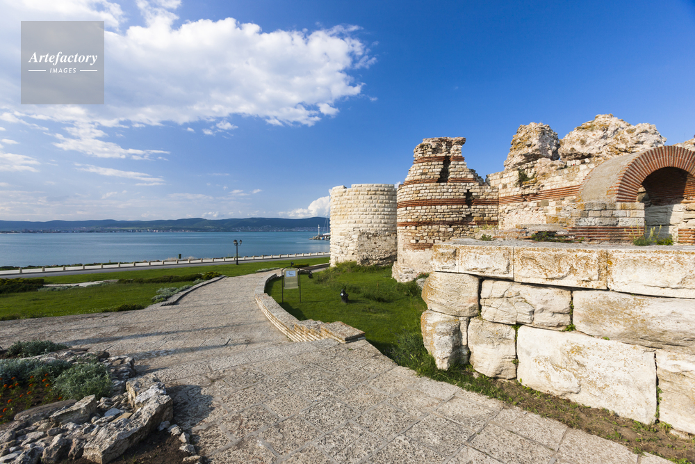 ネセバルの城砦跡