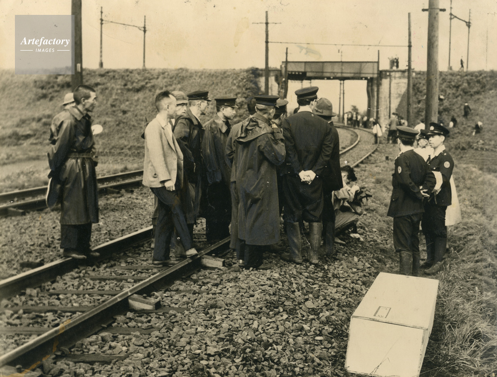 下山事件下山総裁轢死体発見ボロボロ記事 戦後最大のミステリー「奇子